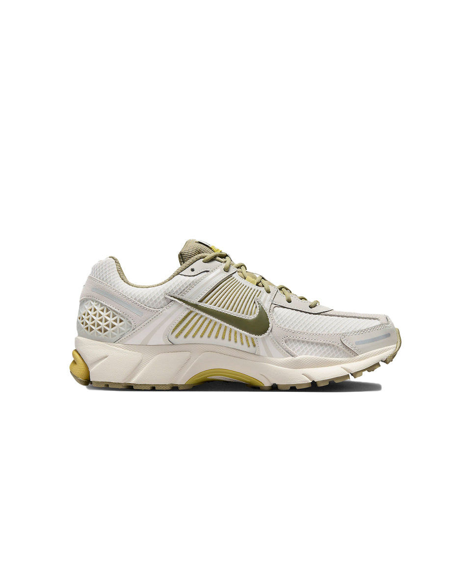 NIKE-ZOOM VOMERO 5 LIGHT BONE OLIVE -FV0397-001